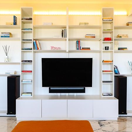 Peaceful Penthouse With Garage By Ndp Rent Apartment Roma Exterior foto