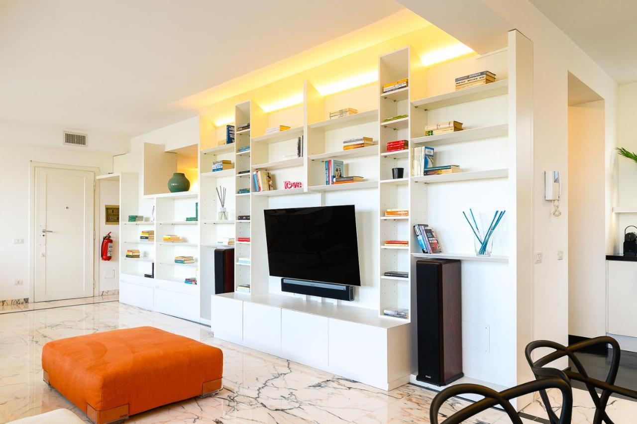 Peaceful Penthouse With Garage By Ndp Rent Apartment Roma Exterior foto