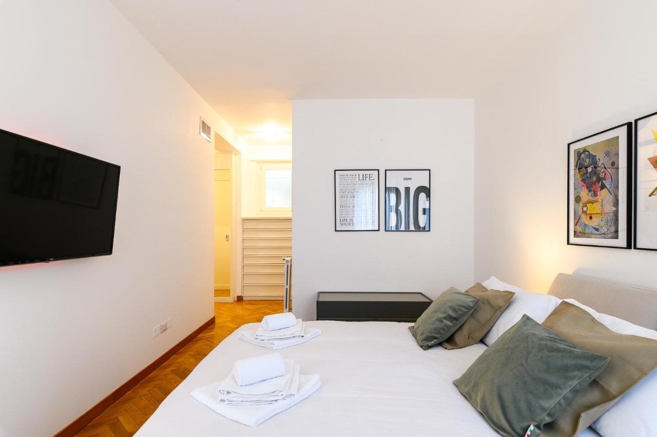 Peaceful Penthouse With Garage By Ndp Rent Apartment Roma Exterior foto