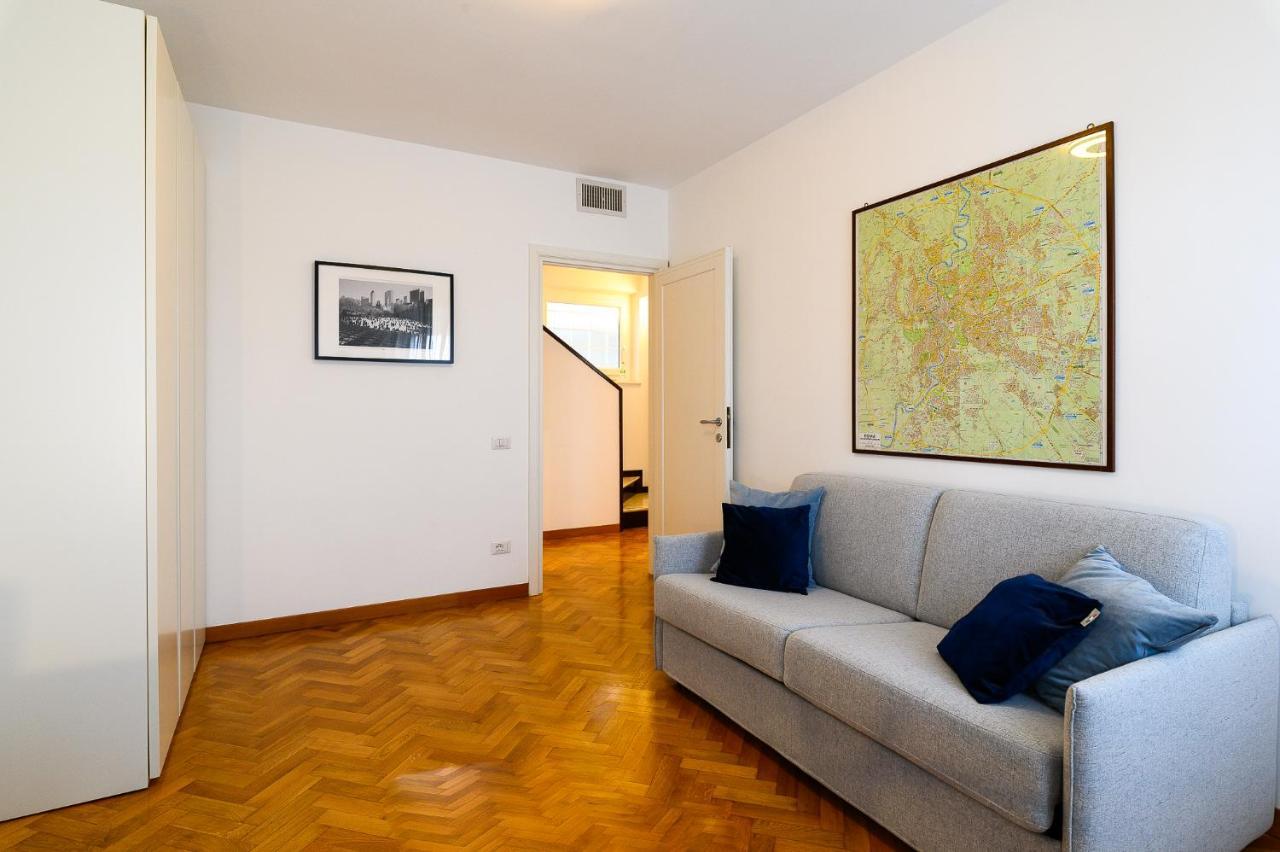 Peaceful Penthouse With Garage By Ndp Rent Apartment Roma Exterior foto